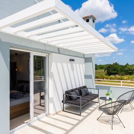 Villa Ovis Peresiji Esterno foto
