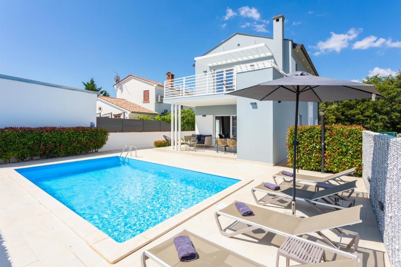 Villa Ovis Peresiji Esterno foto