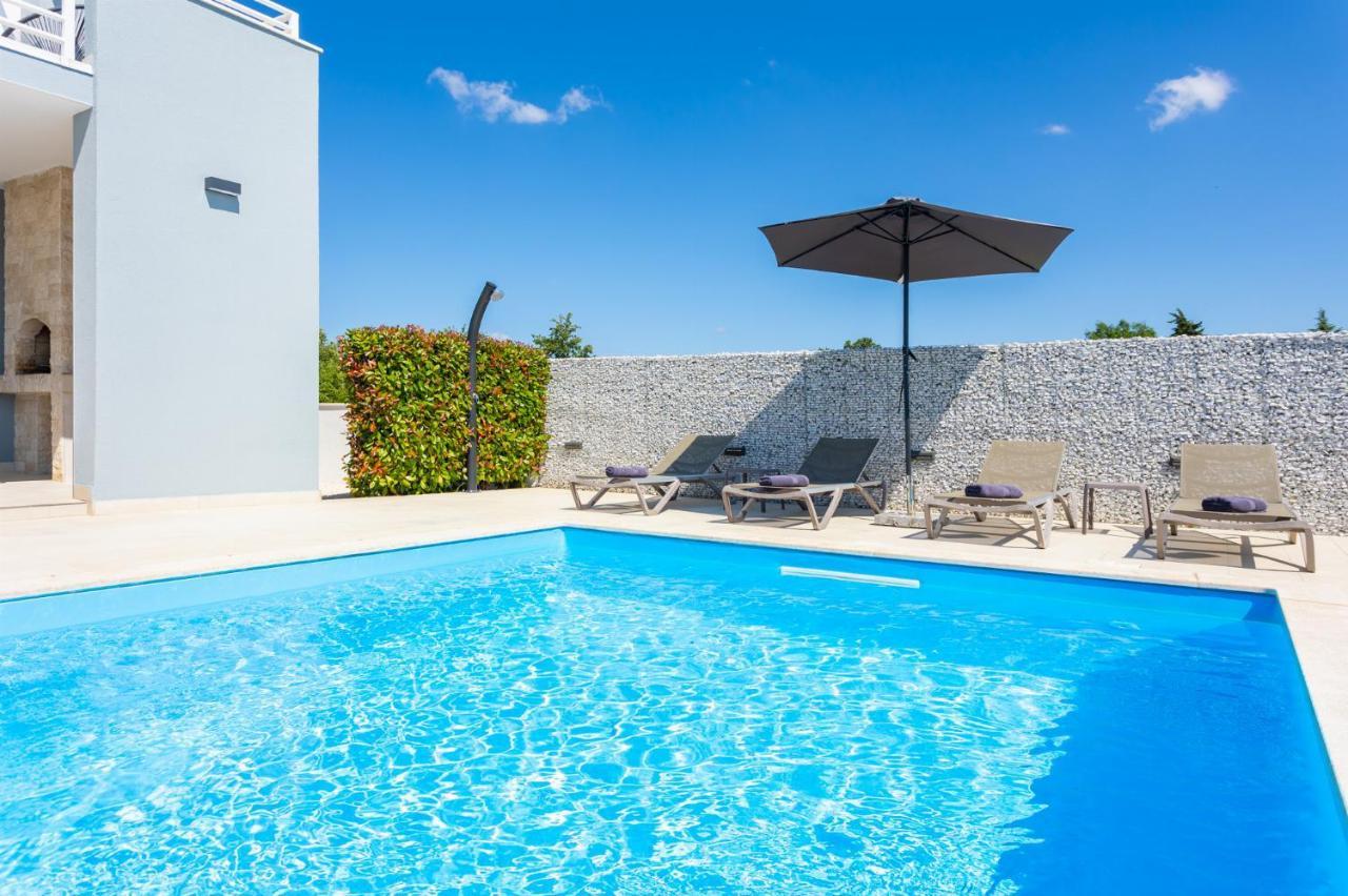 Villa Ovis Peresiji Esterno foto