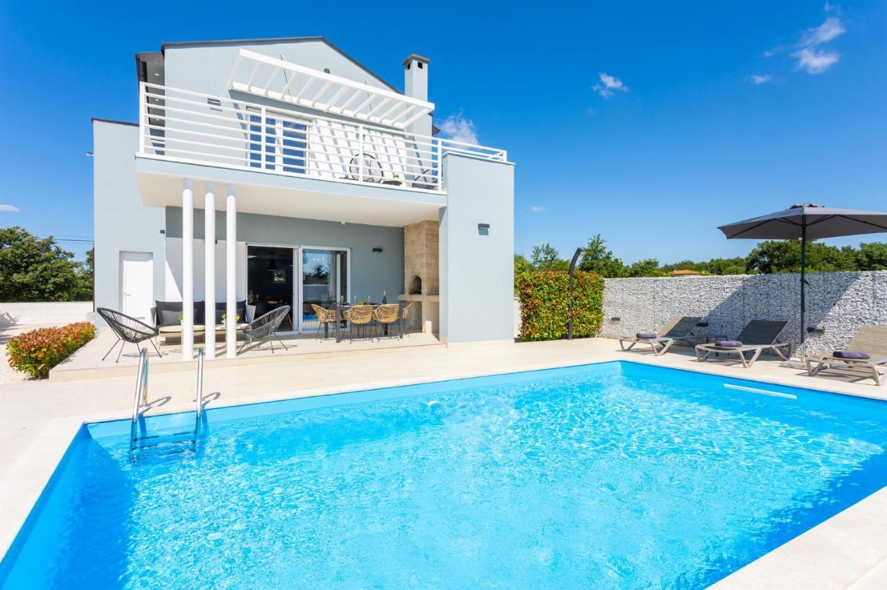 Villa Ovis Peresiji Esterno foto