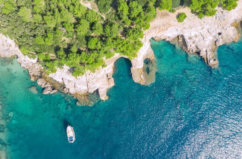 Villa Ovis Peresiji Esterno foto